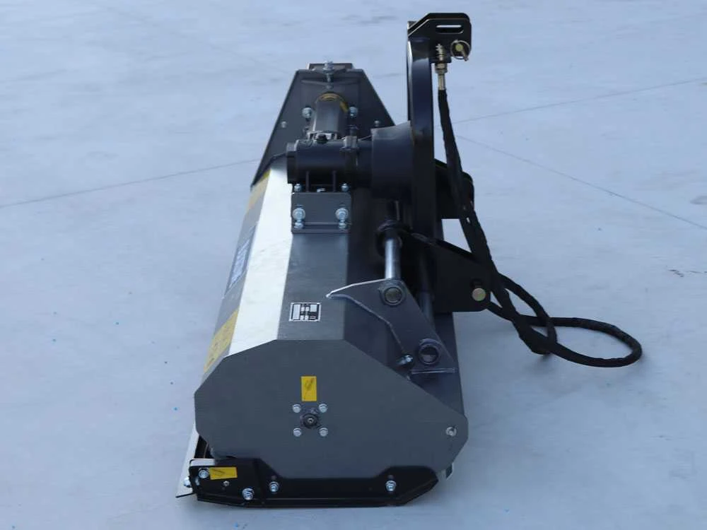 BlackStone BL 140 Hydro - Trinciaerba Per Trattore - Serie Leggera - Spostamento Idraulico - immagine 10