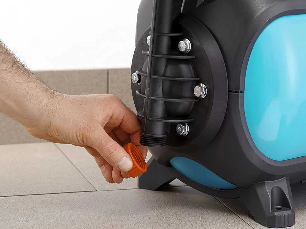 Gardena 3000/4 Eco - Pompa Autoclave - 2800 L/h - 650W - Inox - immagine 3