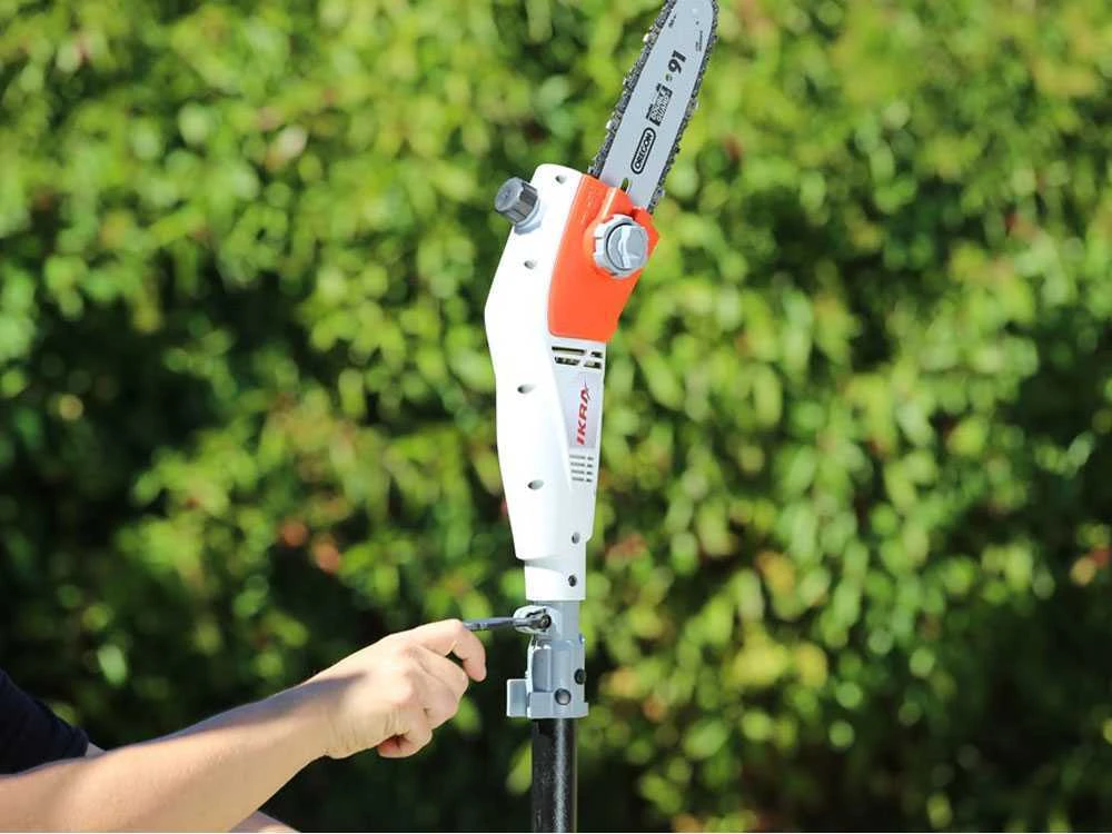 Potatore Elettrico IKRA IEAS 750 Con Asta Telescopica- Sega A Catena - immagine 12